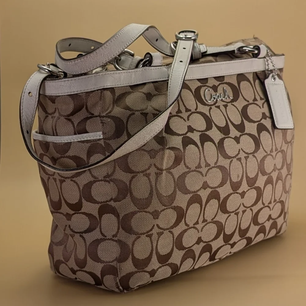Coach Gallery Pleated East West Signature Beige Canvas Tote Shoulder Bag F14281 - Picture 2 of 3